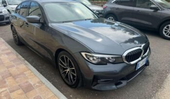 BMW 318 318d mhev 48V Sport auto pieno