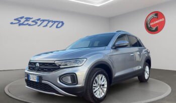 VOLKSWAGEN – T-Roc pieno