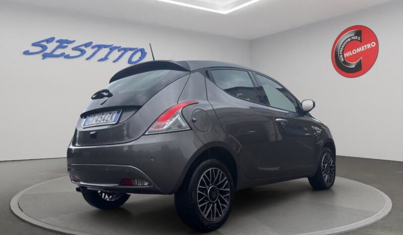 LANCIA – Ypsilon  1.0 firefly hybrid Oro s&s 70cv pieno