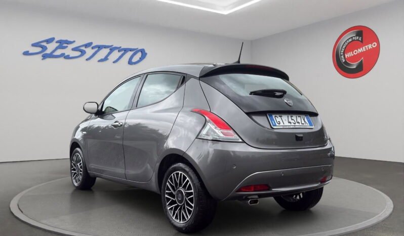 LANCIA – Ypsilon  1.0 firefly hybrid Oro s&s 70cv pieno