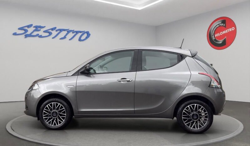 LANCIA – Ypsilon  1.0 firefly hybrid Oro s&s 70cv pieno