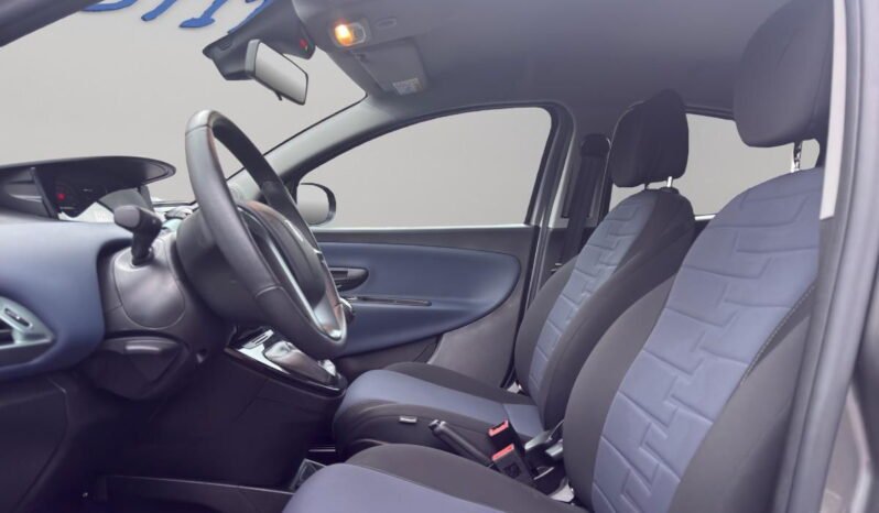 LANCIA – Ypsilon  1.0 firefly hybrid Oro s&s 70cv pieno