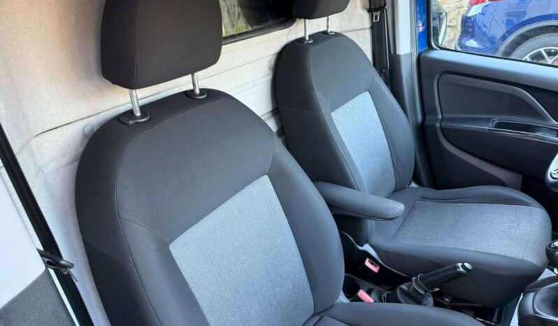 FIAT – Doblò – 1.6 MJT 120CV S&S Easy pieno