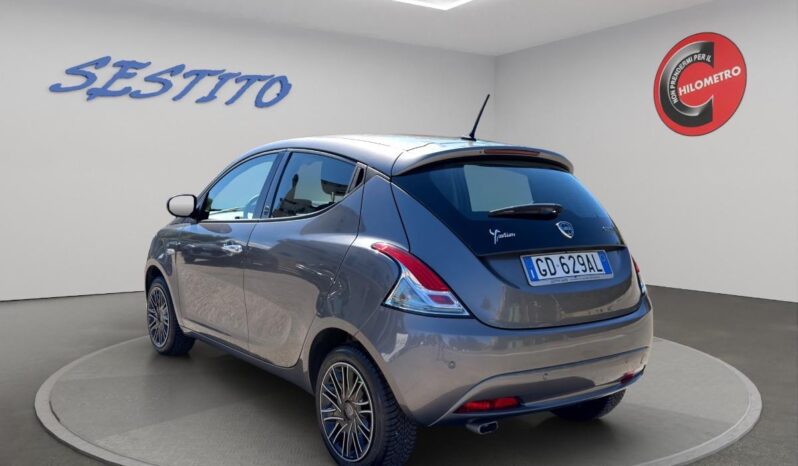 LANCIA – Ypsilon  1.0 firefly hybrid Gold s&s 70cv pieno
