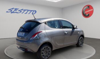 LANCIA – Ypsilon  1.0 firefly hybrid Gold s&s 70cv pieno