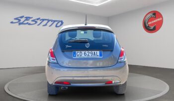 LANCIA – Ypsilon  1.0 firefly hybrid Gold s&s 70cv pieno