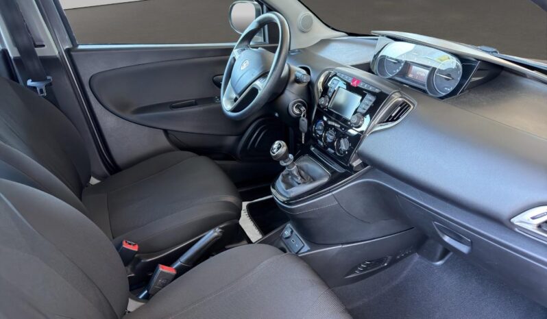 LANCIA – Ypsilon  1.0 firefly hybrid Gold s&s 70cv pieno