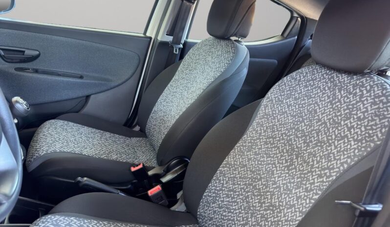 LANCIA – Ypsilon  1.0 firefly hybrid Silver s&s 70cv pieno