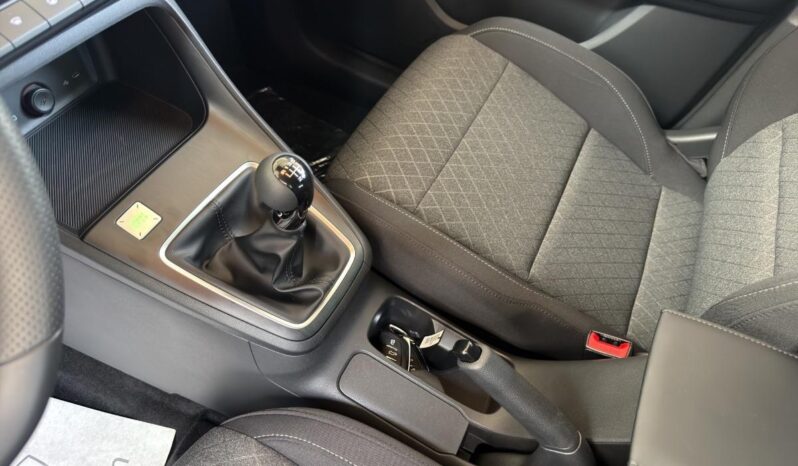 MG – ZS  1.5 Standard pieno